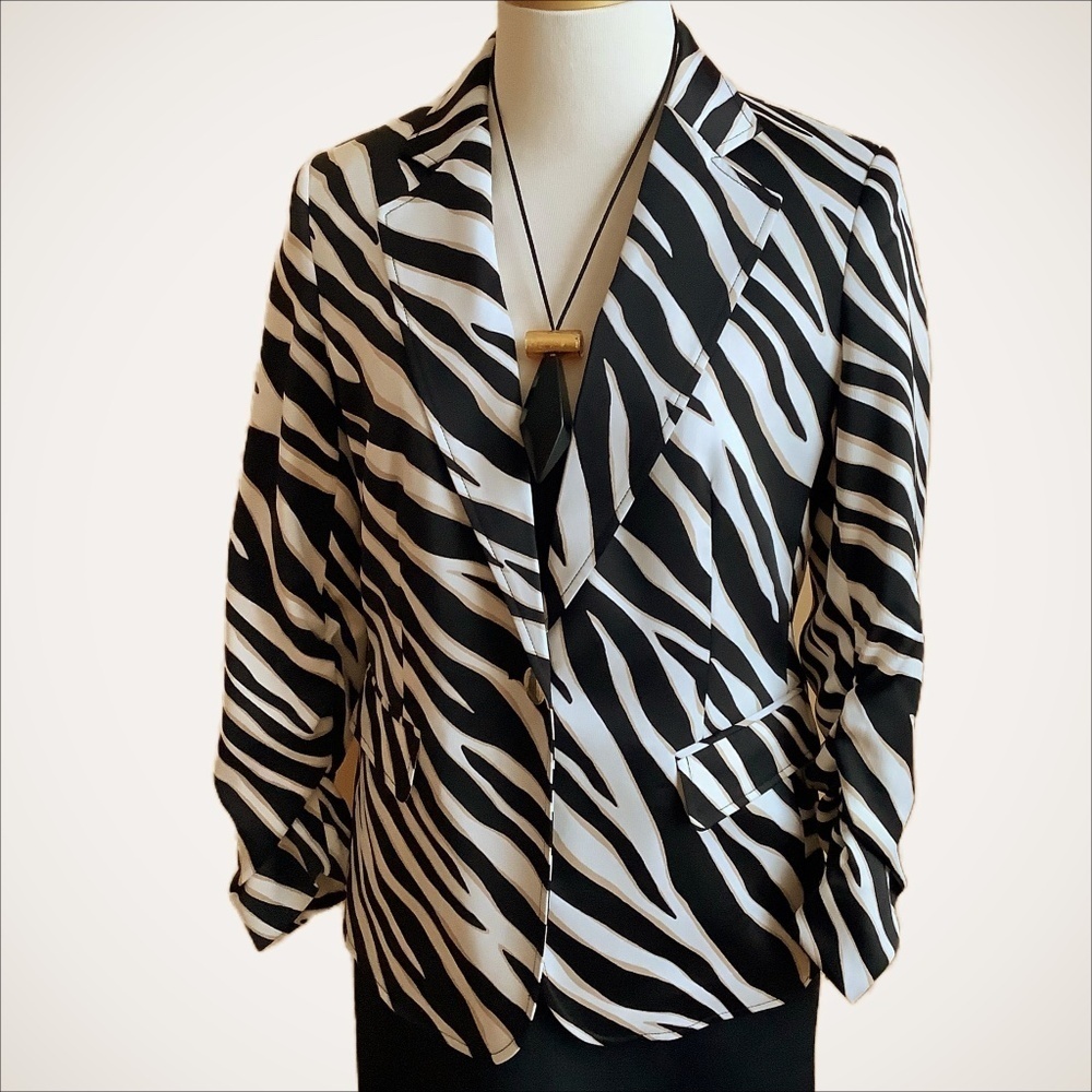 ANNE KLEIN Zebra Print Tailored Blazer Ruched Sleeve Jacket Small S